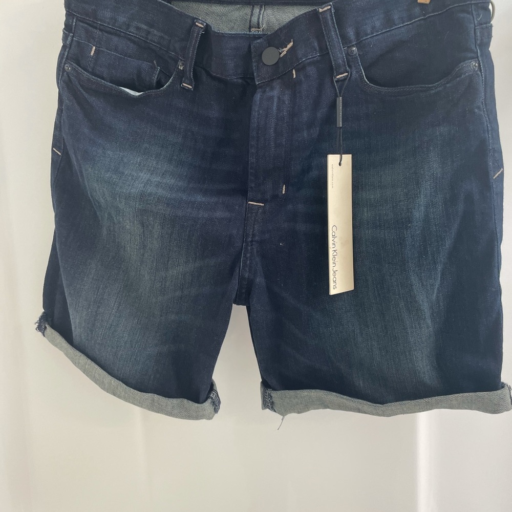 Women’s Calvin Klein denim shorts size 28 NWT